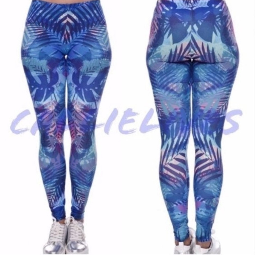 Callie Blue Tropic: Palm Leaves Digital Print Graphic Leggings Size L